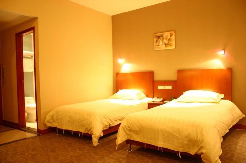 Хандань: GreenTree Inn Hebei Handan Lingxi Street Shell Hotel
