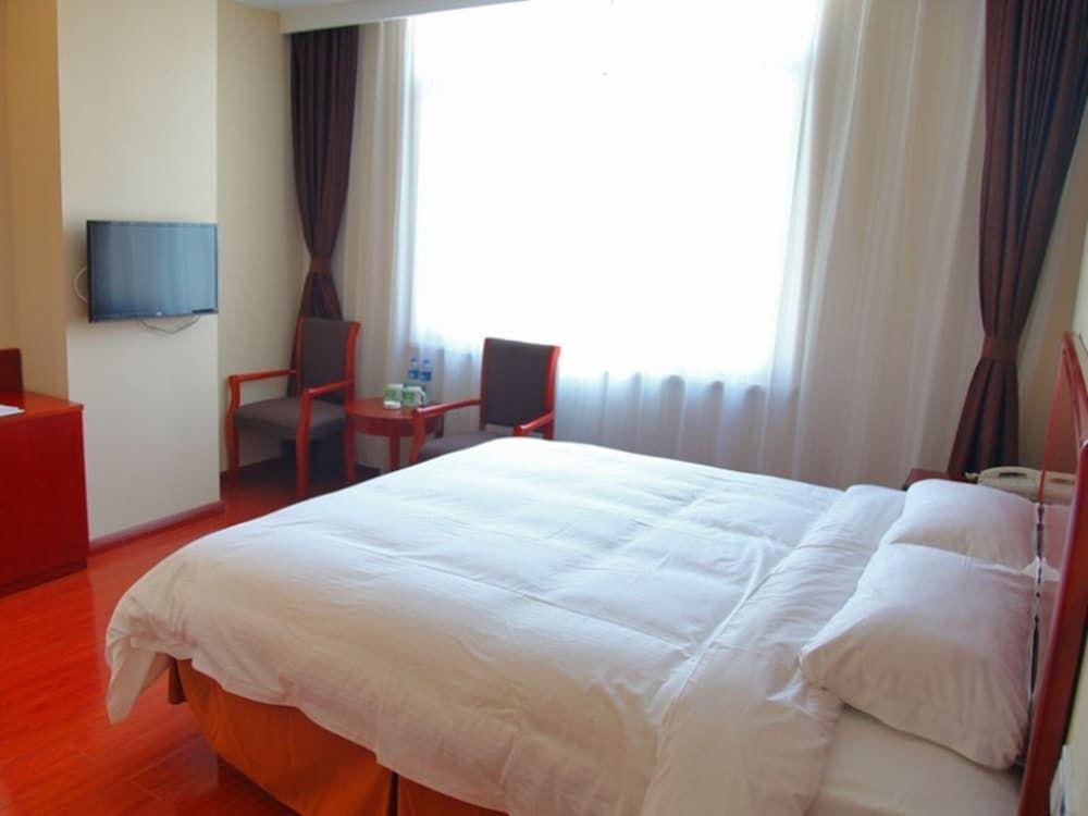 Лянфан: GreenTree Inn Hebei Langfang Bazhou Railway Station West Yingbin Road Express Hotel