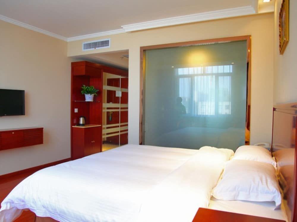 Лянфан: GreenTree Inn Hebei Langfang Bazhou Railway Station West Yingbin Road Express Hotel