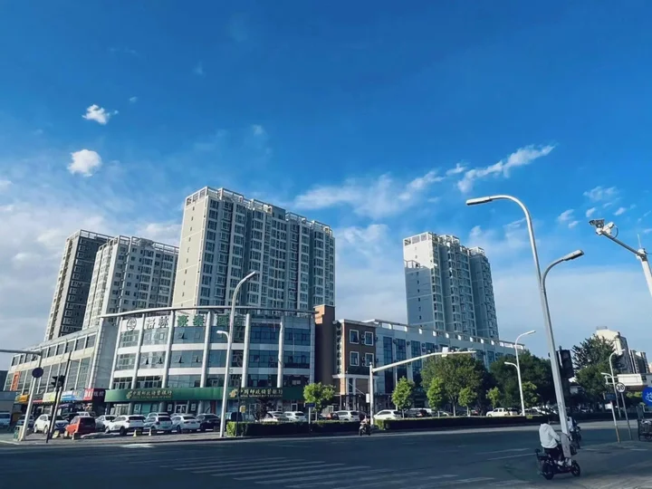 Лянфан: GreenTree Inn LangFang GuanGYAng District High-speed Railway Station Business Hotel