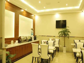 Лянфан: GreenTree Inn LangFang GuanGYAng District High-speed Railway Station Business Hotel