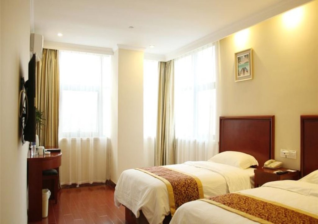 Чжанцзякоу: GreenTree Inn ZhangJiaKou Qiaoxi District WuYi East Street JianXing Express Hotel