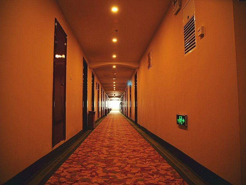 Чжанцзякоу: GreenTree Inn Hebei Zhangjiakou Guyuan Government Fuxiang Mall Express Hotel