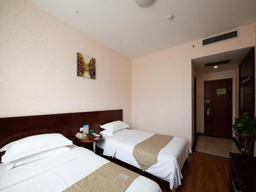 Цзиньчжун: GreenTree Inn Shanxi Jinzhong JieXiu Railway Station Express Hotel