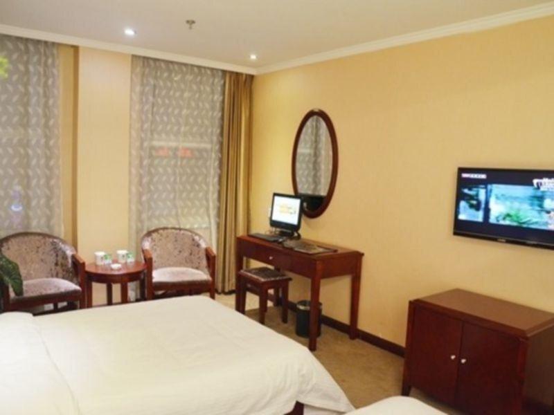 Цзиньчжун: GreenTree Inn Shanxi Jinzhong Pingyao Railway Station Express Hotel
