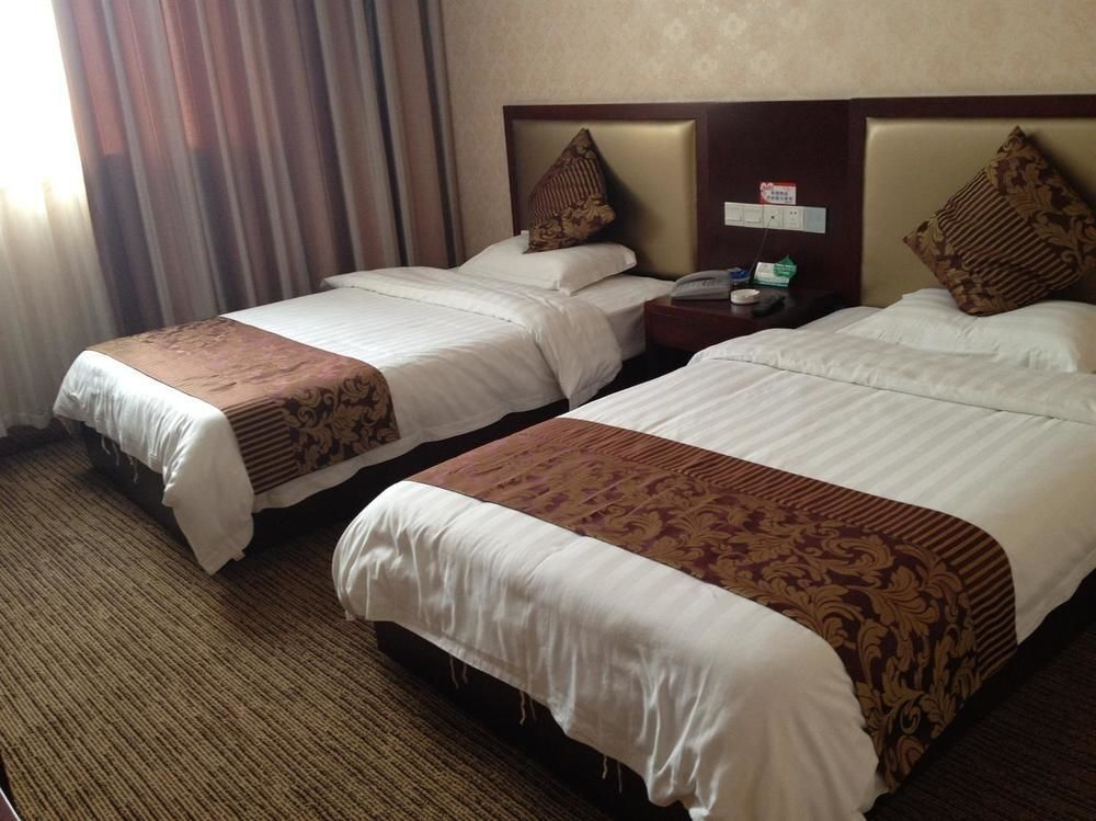 Фуян: Fuyang Golden Beach Hotel