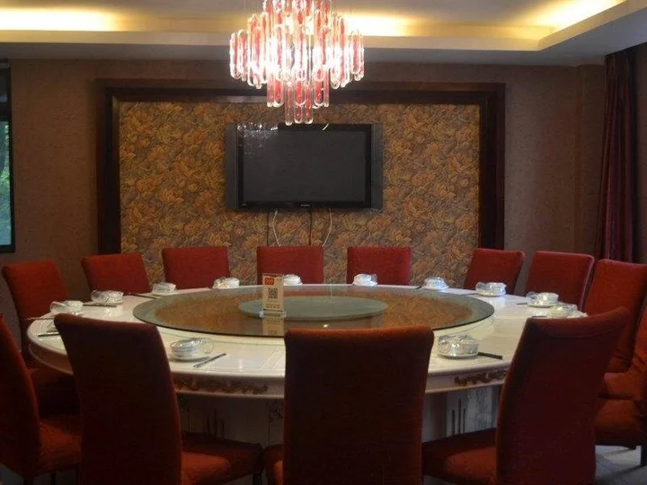 Ухань: Ruian City Hotel