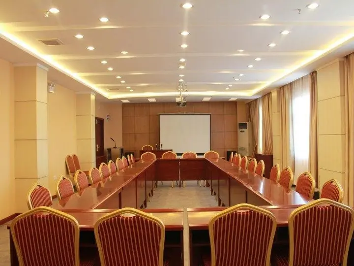 Ухань: Ruian City Hotel