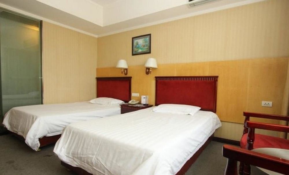 Ухань: Ruian City Hotel