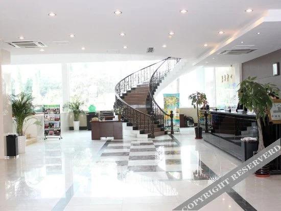 Циндао: Zhongfang Grand Hotel