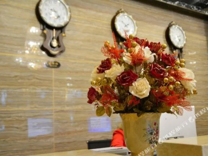 Ибинь: Yibin Rongzhou Holiday Hotel (Guanying Ancient Street)