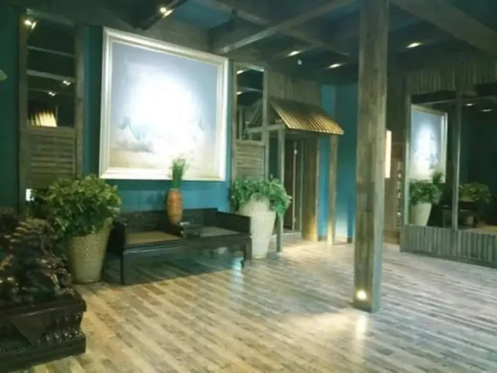 Урумчи: Yema Silk Road Inn