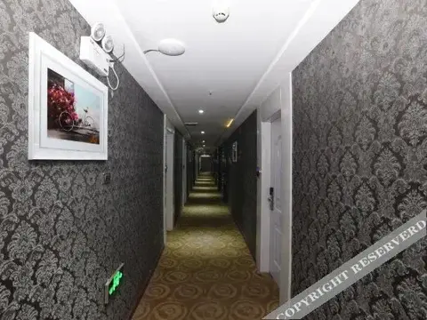 Шиянь: Shenzhouxing Express Hotel