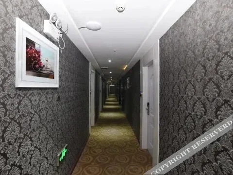 Шиянь: Shenzhouxing Express Hotel