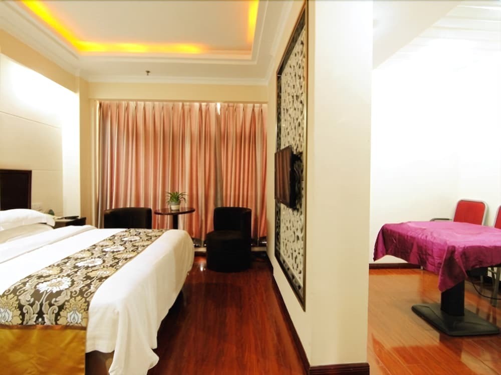 Чунцин: Greentree Inn Chongqing North Railway Station Express Hotel