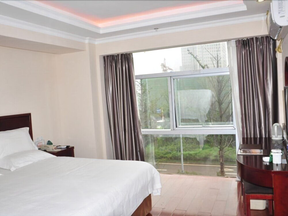 Чунцин: Greentree Inn Chongqing North Railway Station Express Hotel