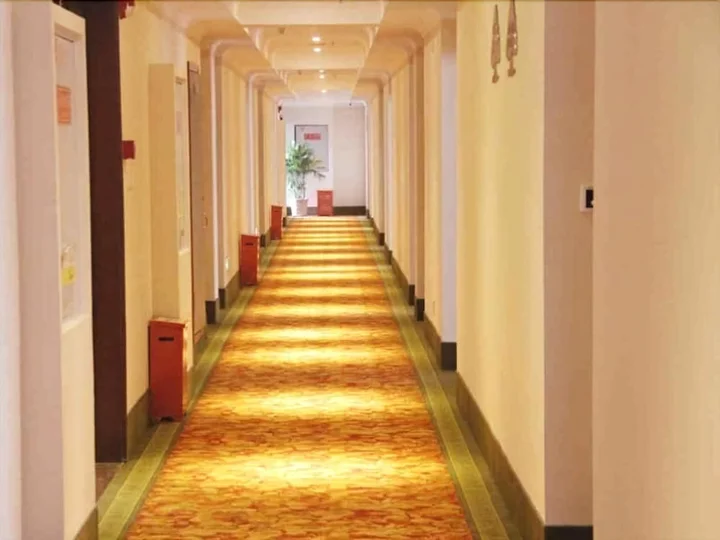 Чунцин: Greentree Inn Chongqing North Railway Station Express Hotel
