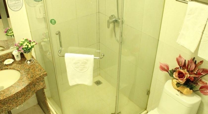 Шанхай: GreenTree Inn Shanghai Yanchang Road