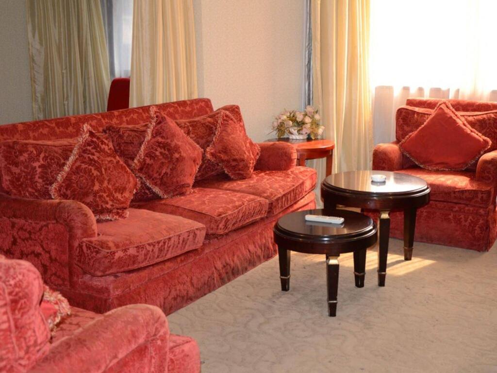 Шанхай: GreenTree Inn ShangHai Middle YanAn Road Express Hotel