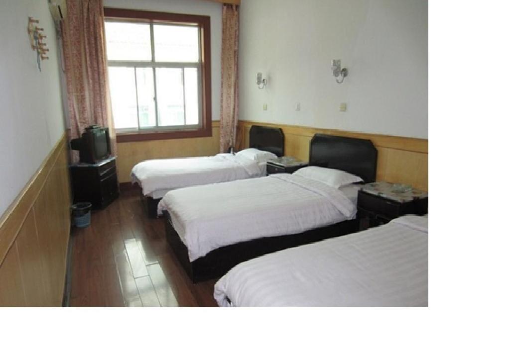 Вэйнань: Huashan Lanyue Youth Hostel