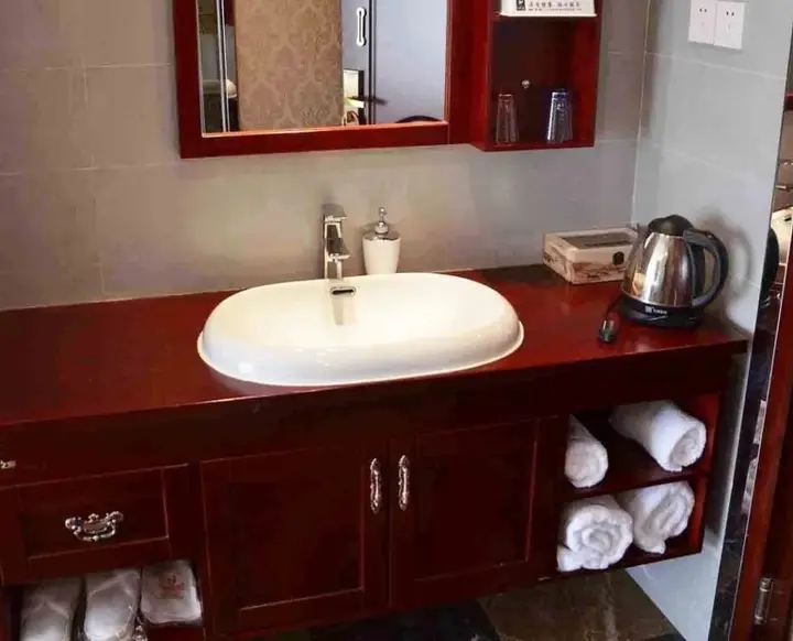 Нинбо: Ningbo Jijia Boutique