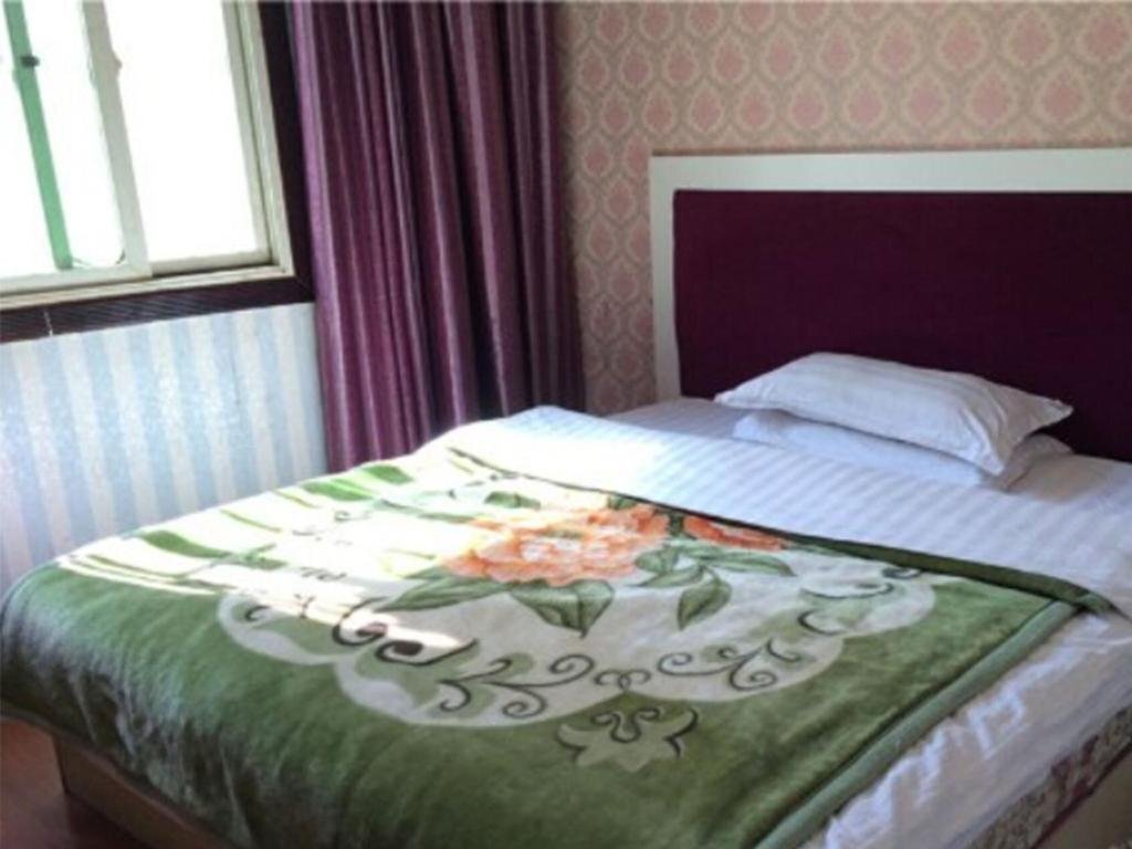 Яань: Shimian Mingrenju Inn
