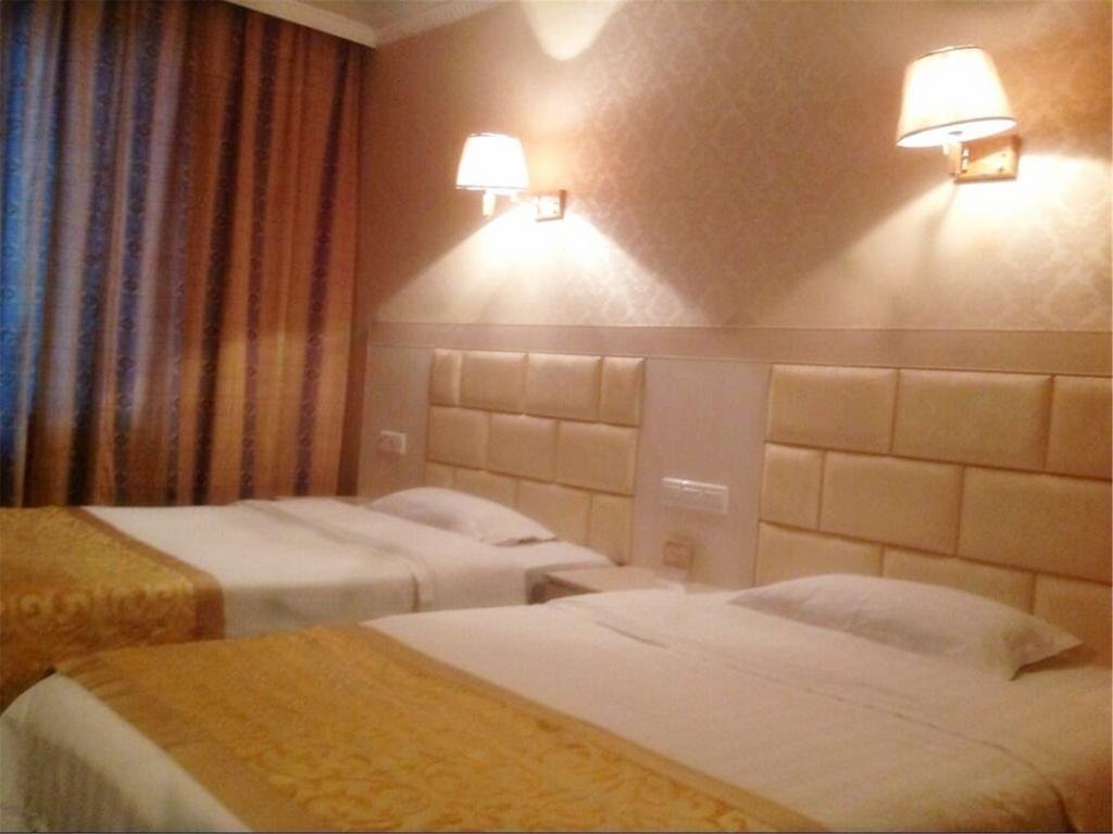 Лучжоу: Luzhou Naxi Inn