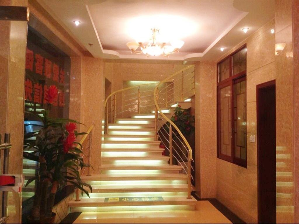 Лучжоу: Luzhou Naxi Inn