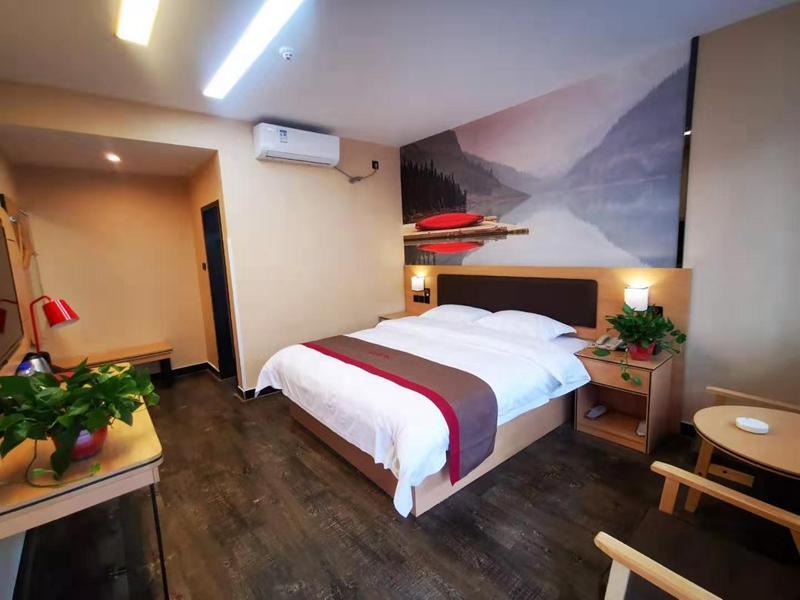 Вэйнань: Thank Inn Hotel Shanxi Weinan Huayin City Huashan Scenic Yuquan Road