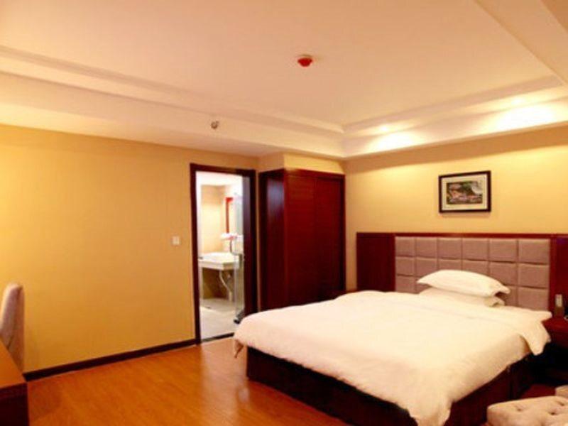 Чжанцзяцзе: Zhangjiajie Fulante Fengwan Business Hotel