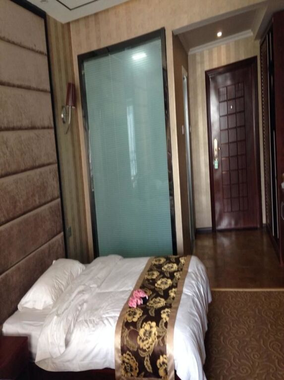 Лоян: Luoyang Fengtaihaodi Theme Hotel
