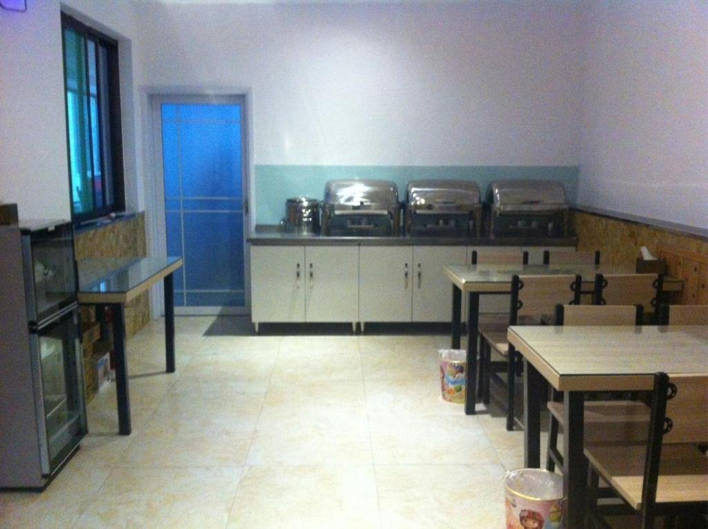 Синтай: Eaka 365 Hotel Neiqiu East Zhenxing Road Branch