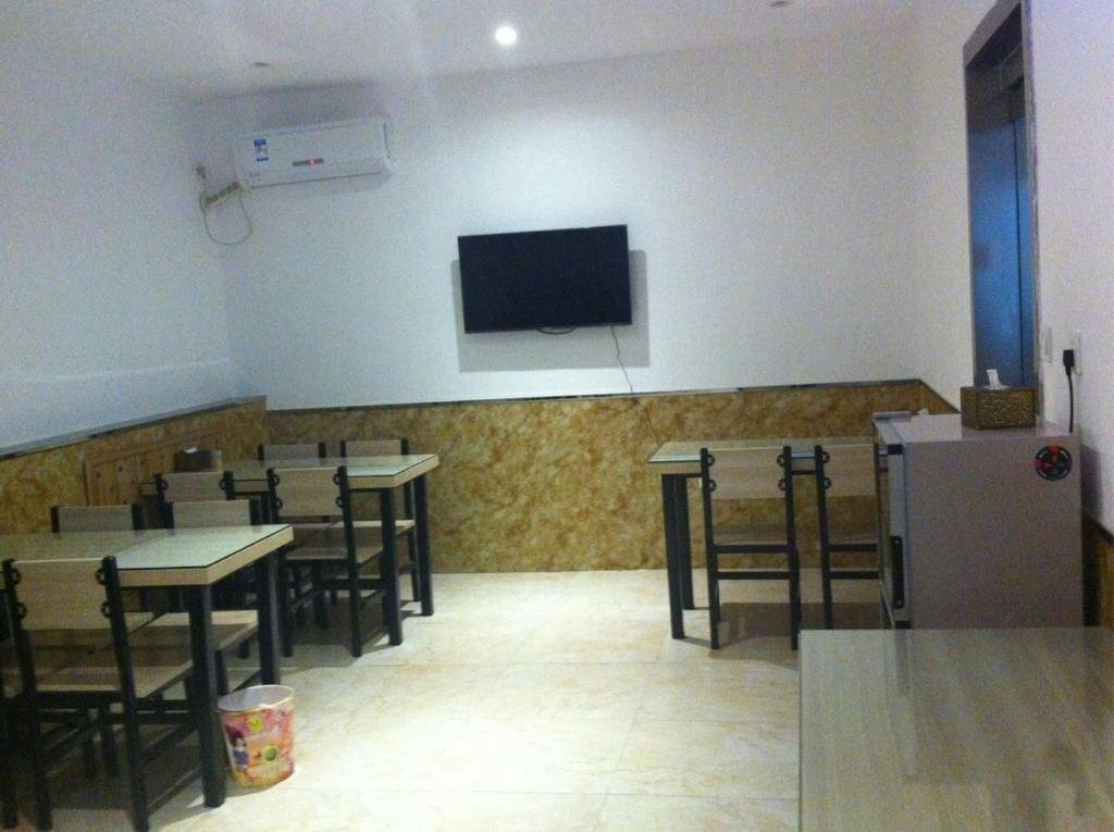 Синтай: Eaka 365 Hotel Neiqiu East Zhenxing Road Branch