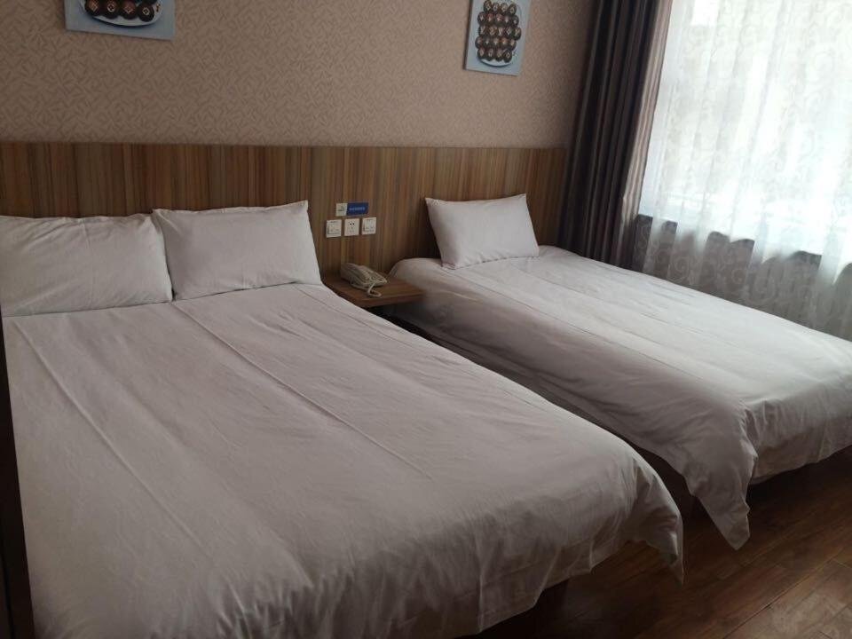 Синтай: Eaka 365 Hotel Neiqiu East Zhenxing Road Branch