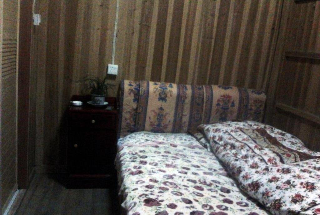 Шанграо: Qingyuanrenjia Inn