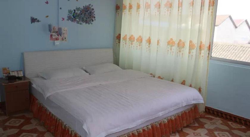 Чжанцзяцзе: Zhangjiajie Fufeng Business Hotel