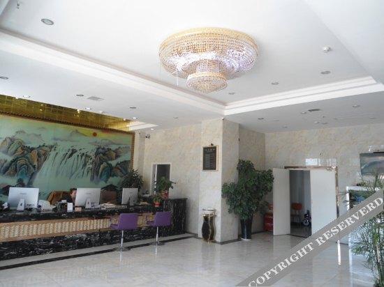 Синъи: zhejiang Business Hotel