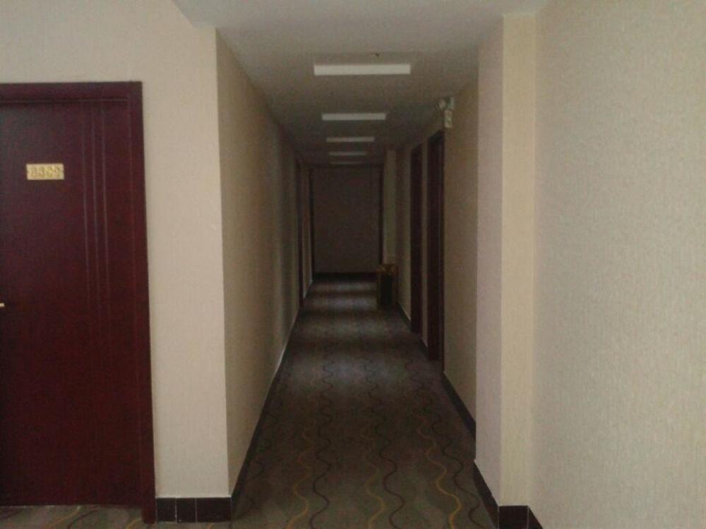 Женьань: Zhen'an Jinhu Hotel