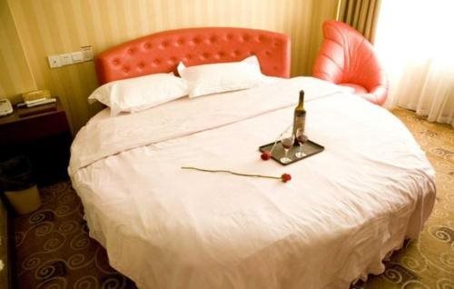 Суцянь: Hemei Business Hotel