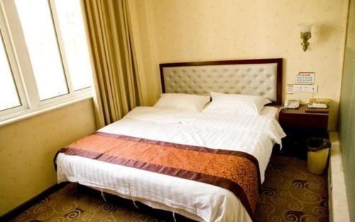 Суцянь: Hemei Business Hotel