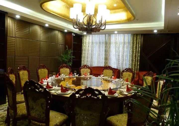 Аньцин: Tianzhu Mountain Buckingham Palace Hotel