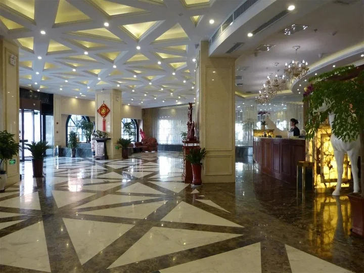 Аньцин: Tianzhu Mountain Buckingham Palace Hotel