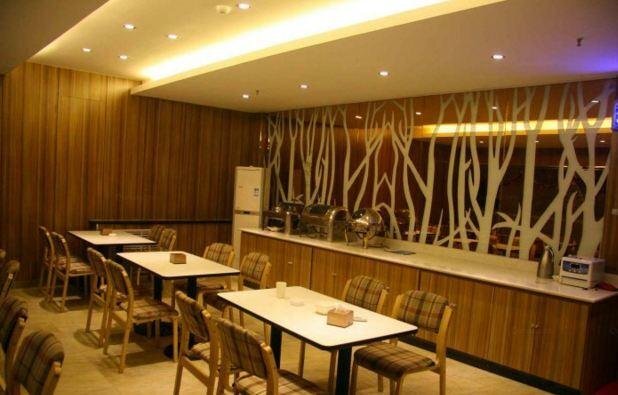Синтай: Eaka 365 Hotel Wei County Aiguo Road