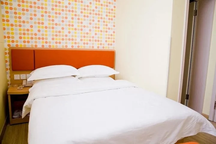 Кайфын: Xingrui Chain Hotel Kaifeng Tongxu Wenwei Road