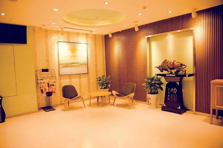 Кайфын: Xingrui Chain Hotel Kaifeng Tongxu Wenwei Road