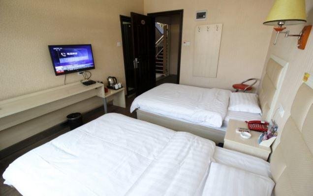 Кайфын: Xingrui Chain Hotel Kaifeng Tongxu Wenwei Road