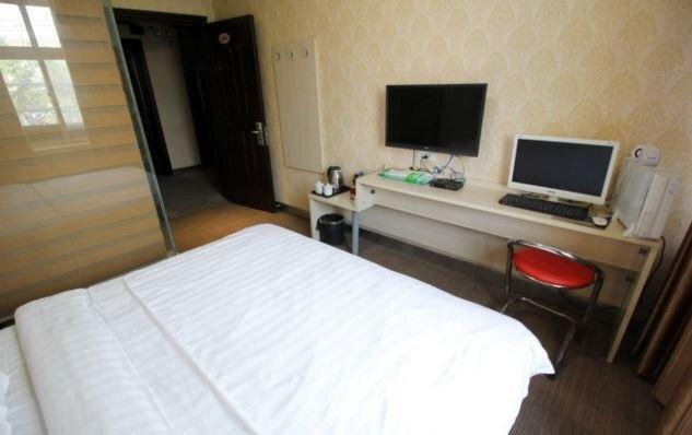 Кайфын: Xingrui Chain Hotel Kaifeng Tongxu Wenwei Road