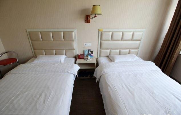 Кайфын: Xingrui Chain Hotel Kaifeng Tongxu Wenwei Road