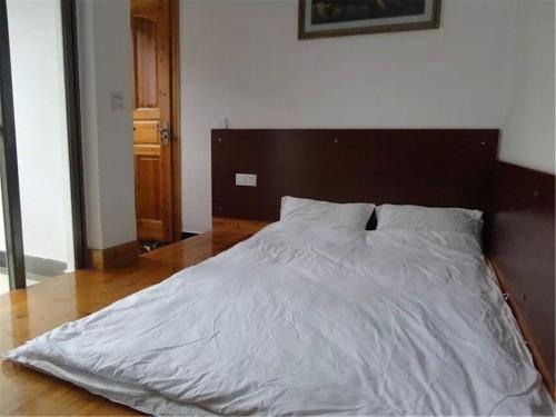 Шанграо: Wuyuan Jiangling Port Homestay