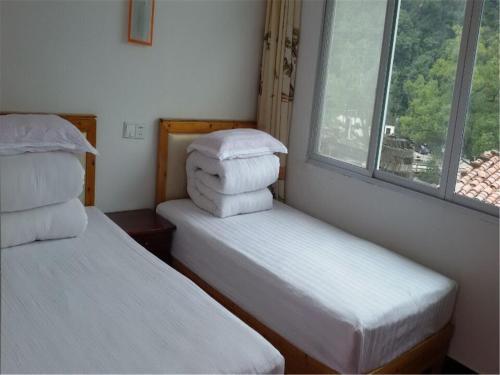 Шанграо: Wu Yuan Xiao Qi Wang Yuan Heng Teacher Lulu Farm Stay